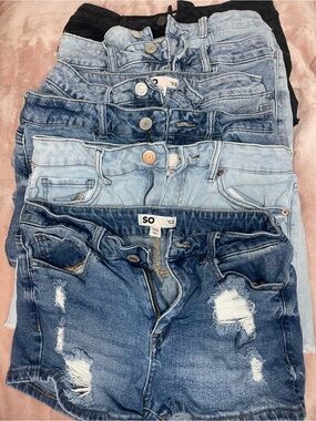 Seven Pairs Size 11 Shorts